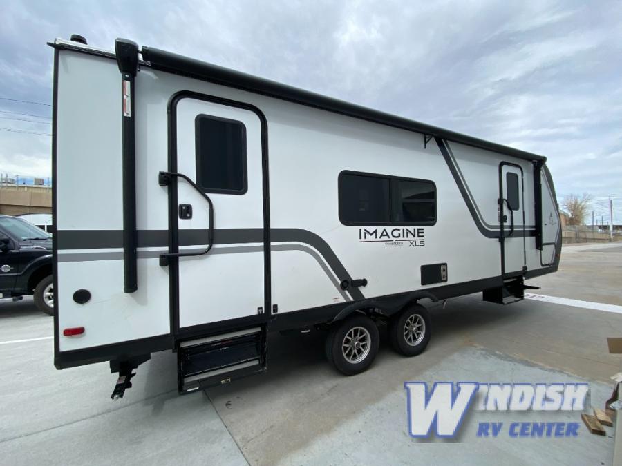 RV listing image