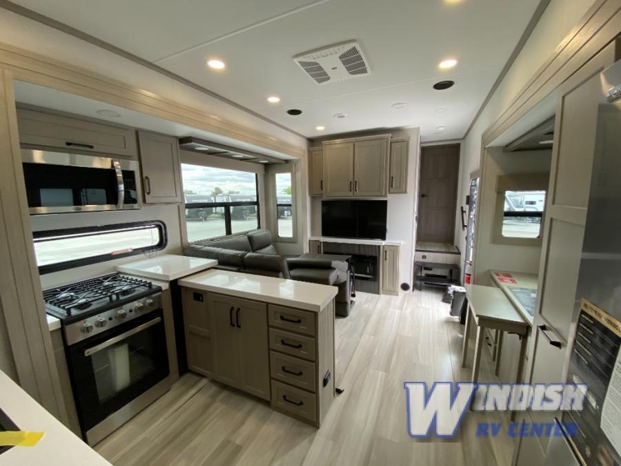 RV listing image