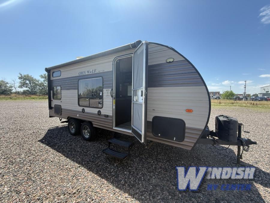 RV listing image