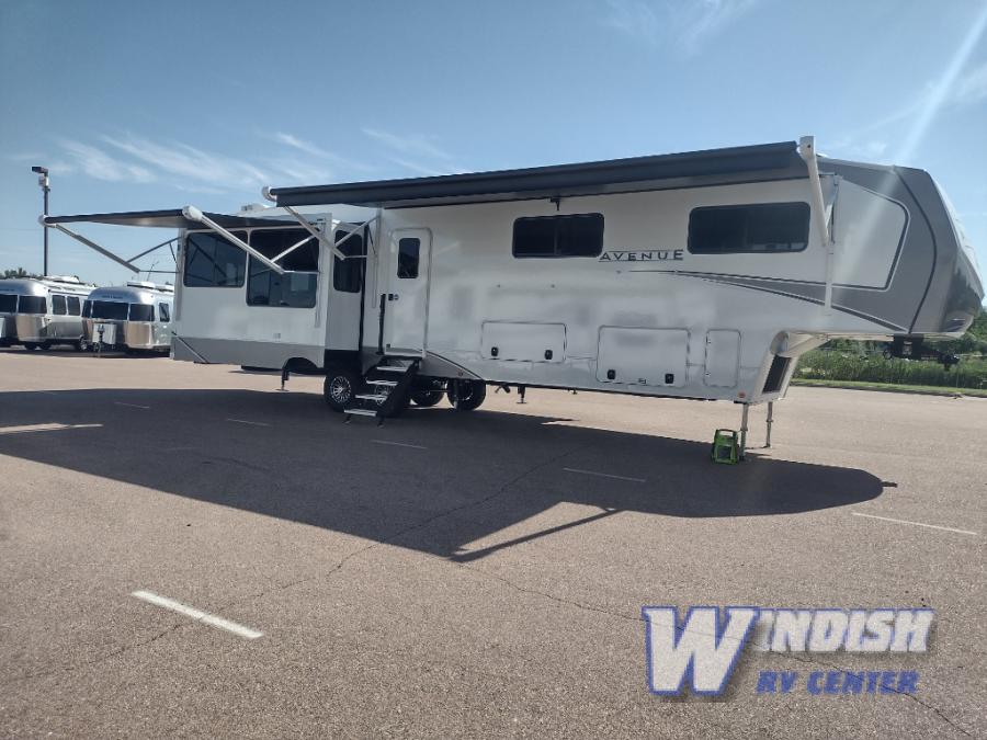 RV listing image