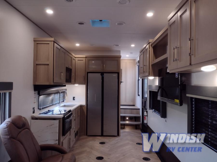 RV listing image
