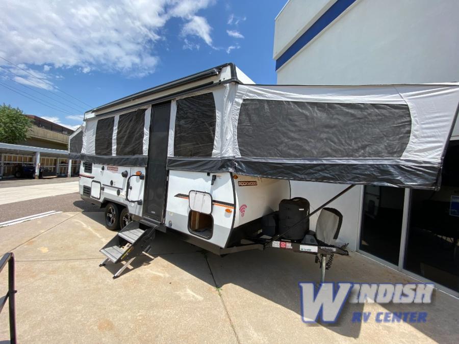 RV listing image