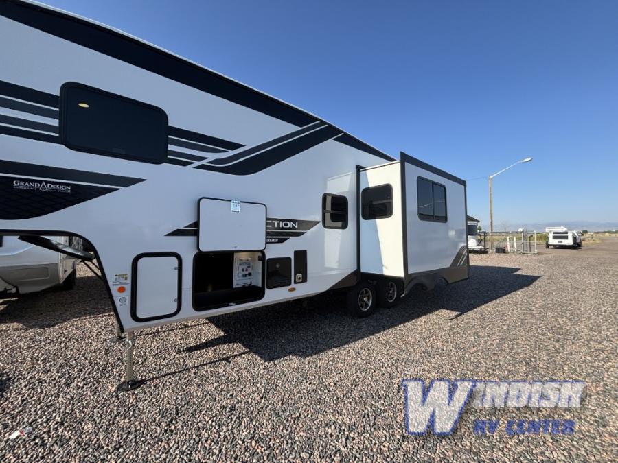 RV listing image
