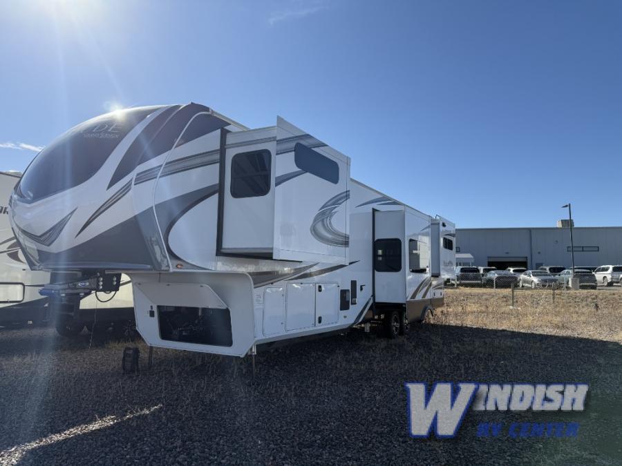 RV listing image