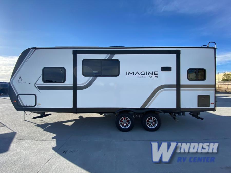 RV listing image