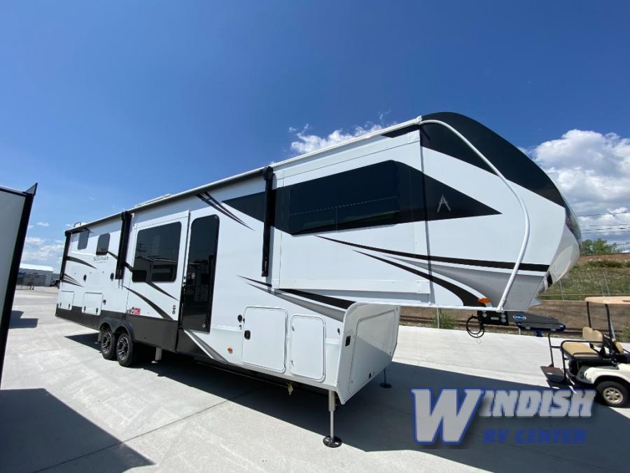 RV listing image