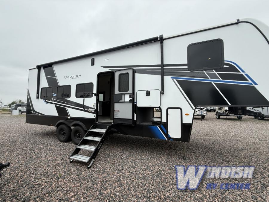 RV listing image