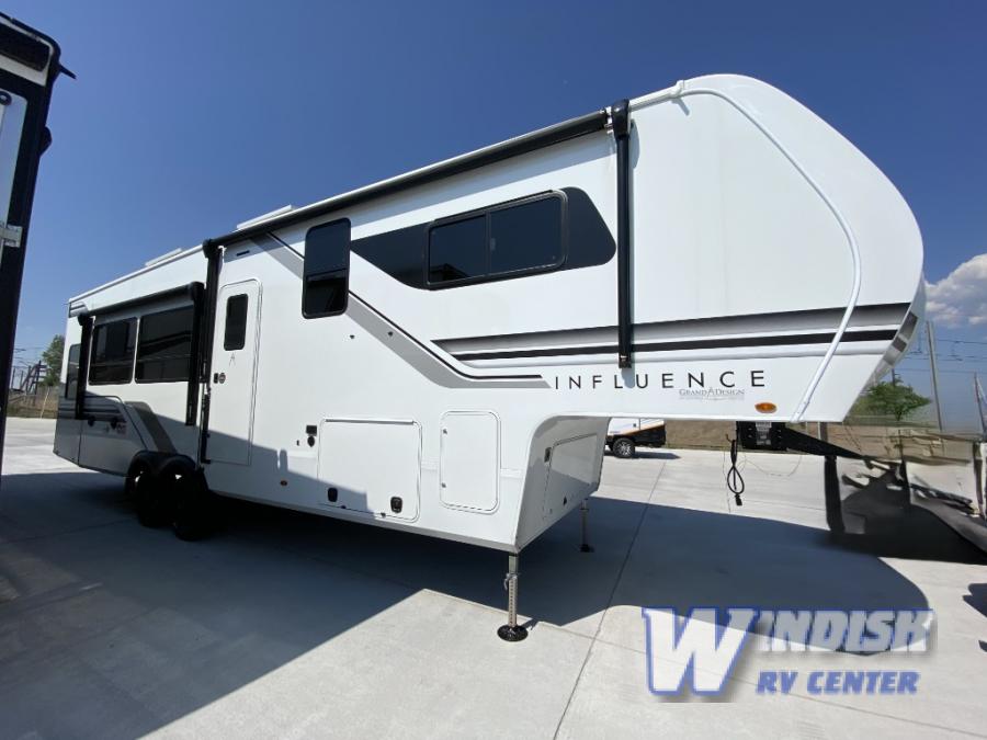 RV listing image