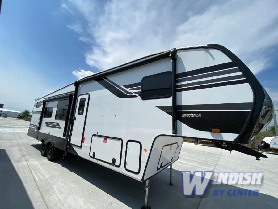 RV listing image