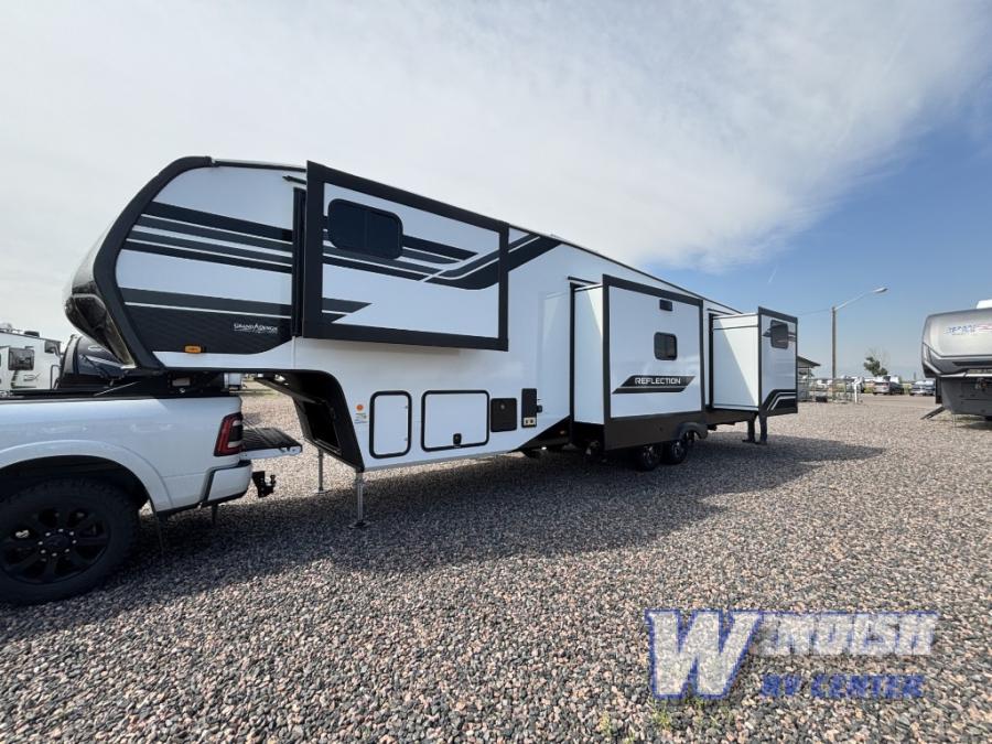 RV listing image