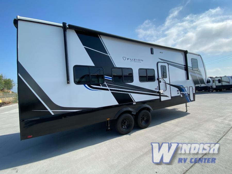RV listing image