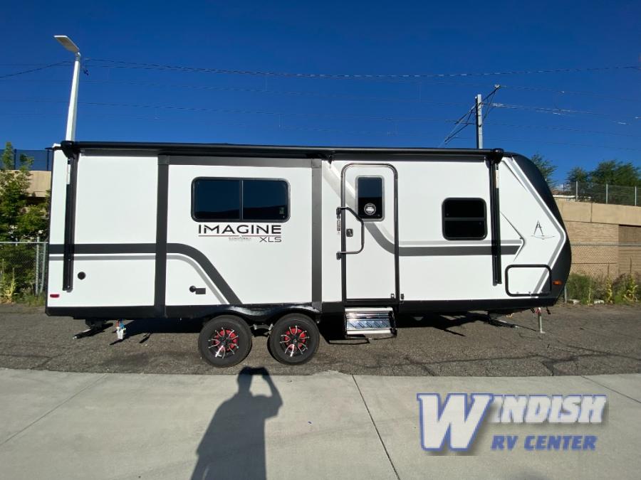 RV listing image