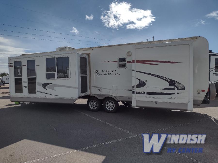 RV listing image