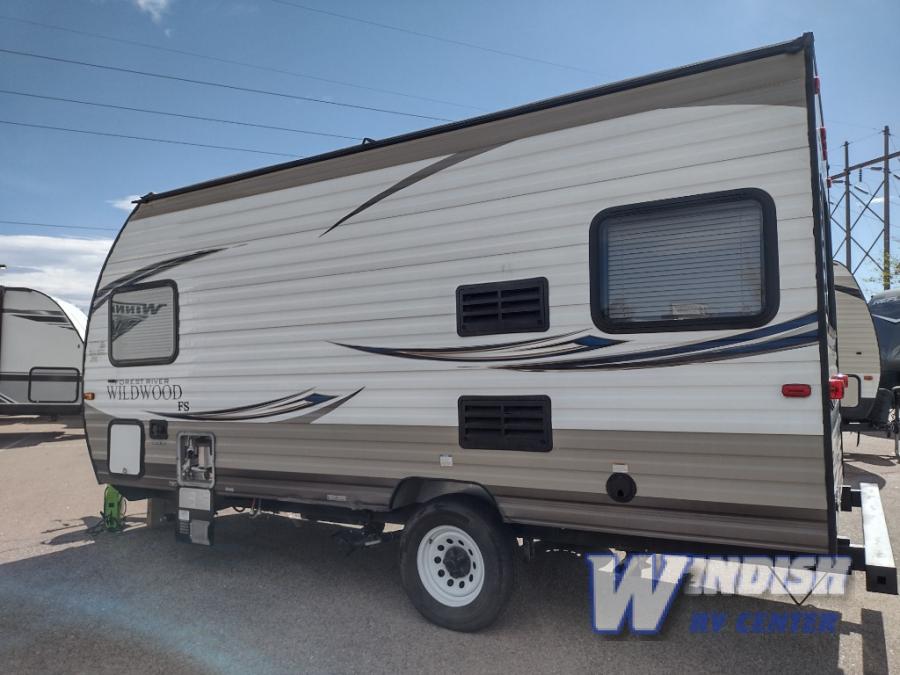 RV listing image