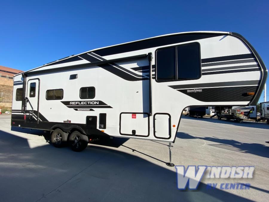 RV listing image