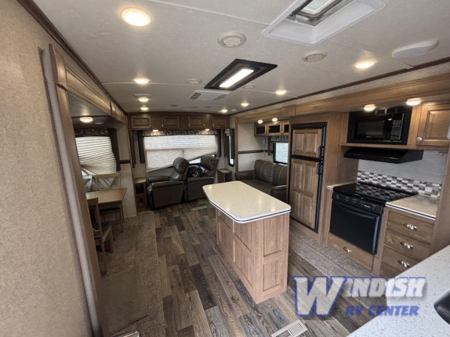RV listing image