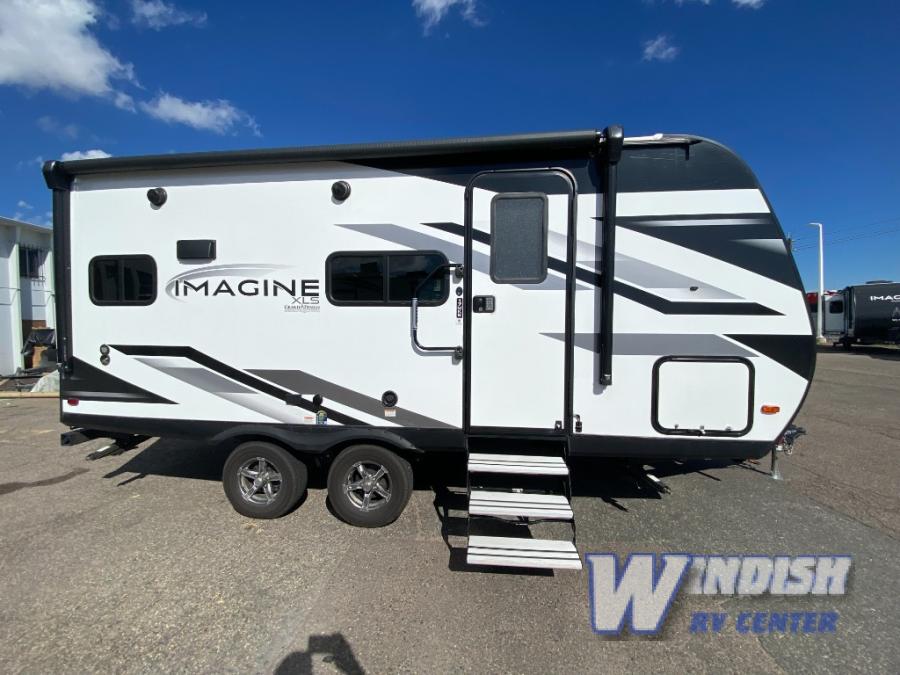 RV listing image