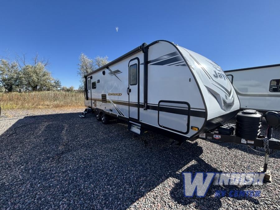 RV listing image