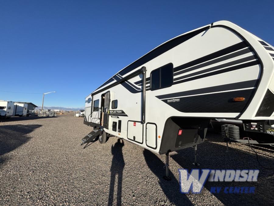 RV listing image