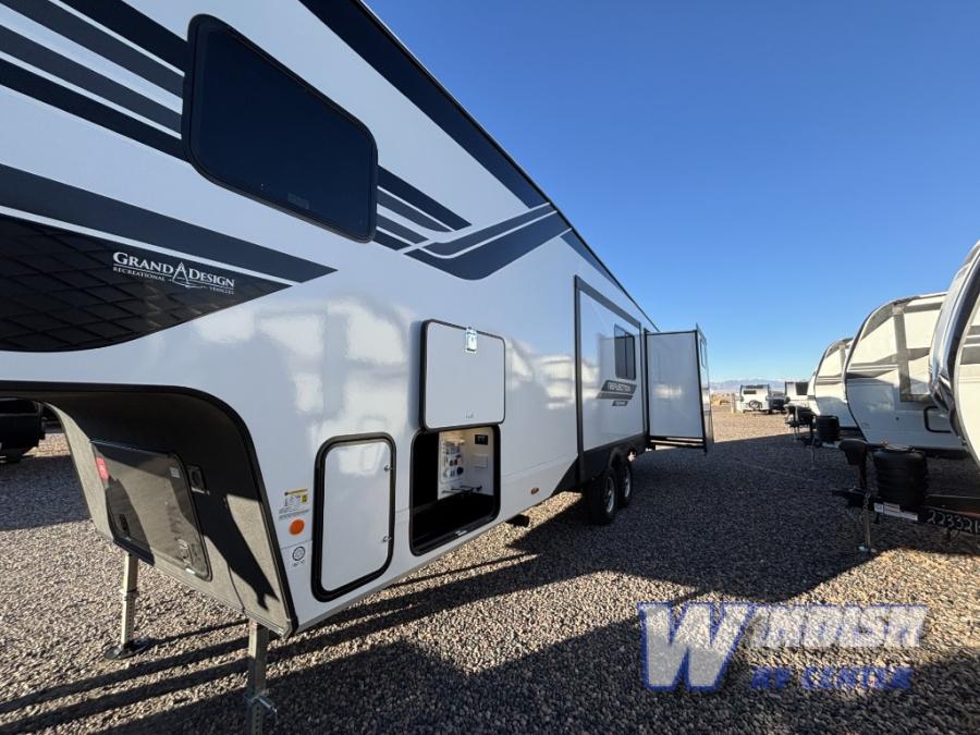 RV listing image