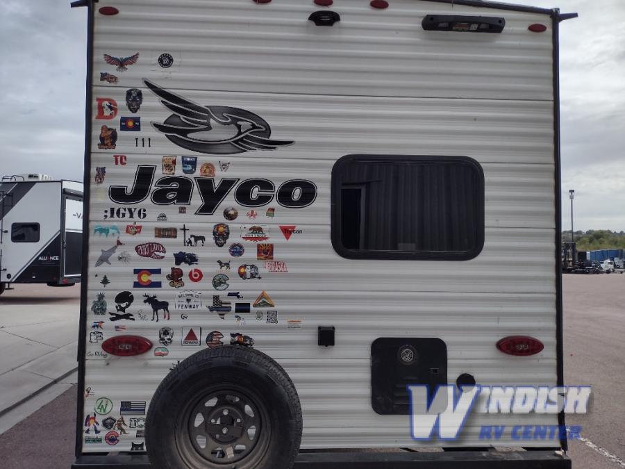 RV listing image