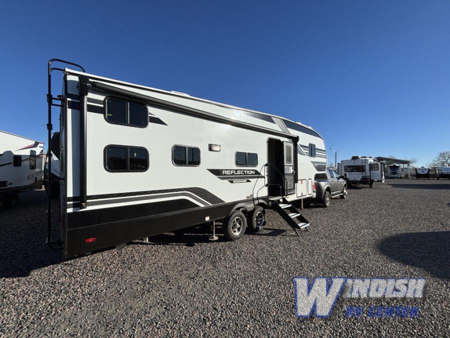 RV listing image