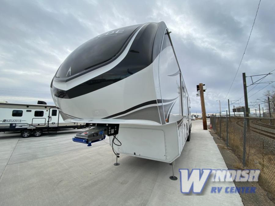 RV listing image