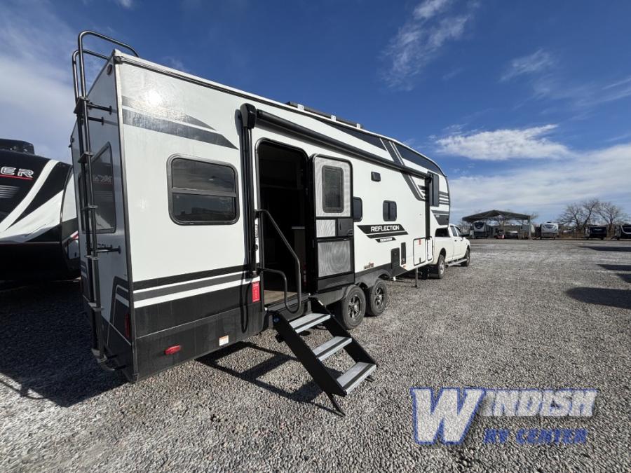 RV listing image