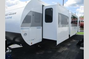 New 2025 Forest River RV Salem 33TSX Photo